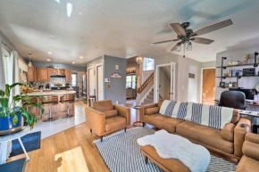 Charming Family Home, Near Light Rail and Lake!